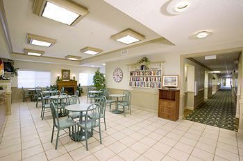 וויצ'יטה Wesley Inn מראה חיצוני תמונה